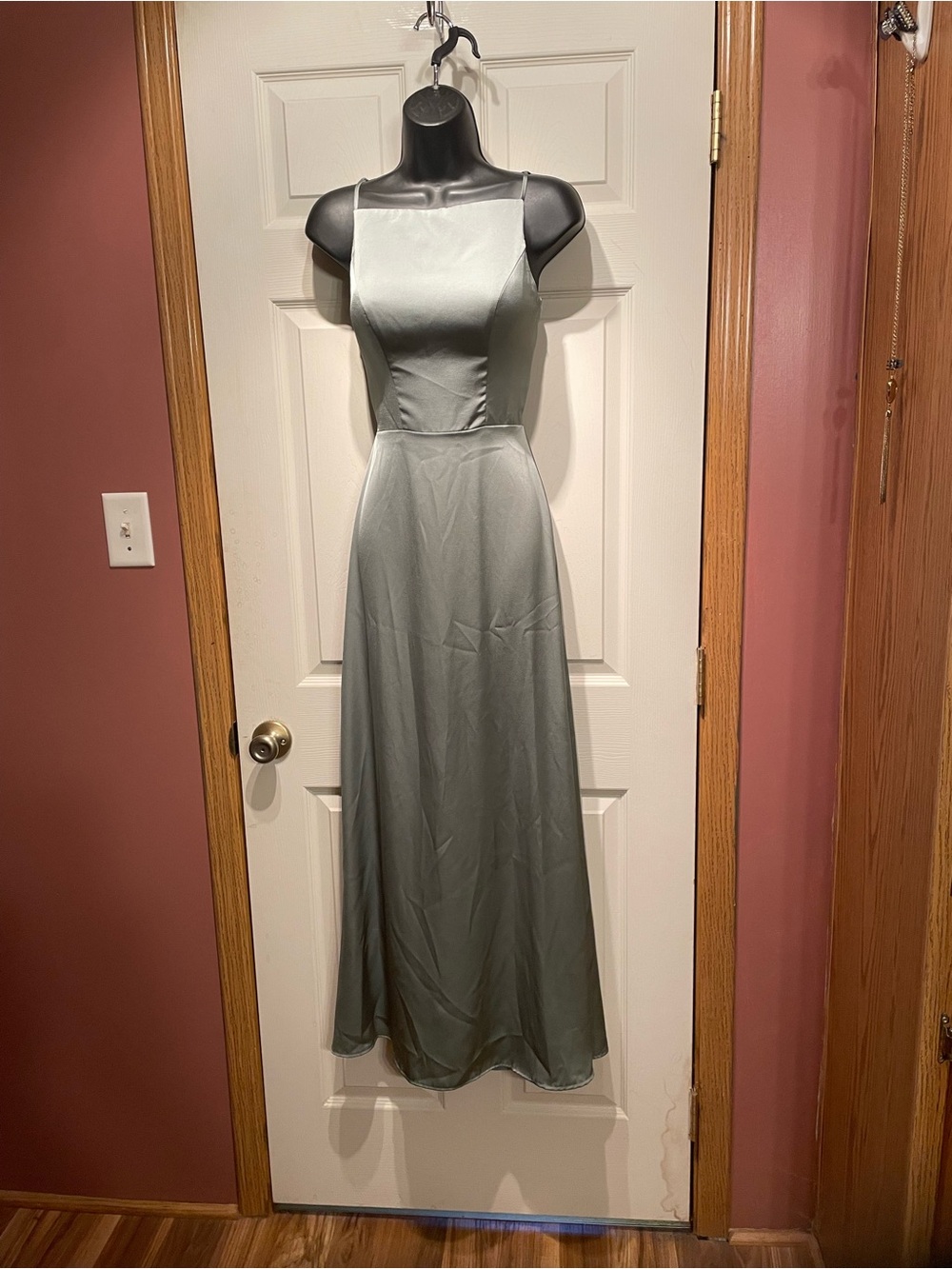 Elegant green Satin Maxi Dress - Sleeveless Square Neck